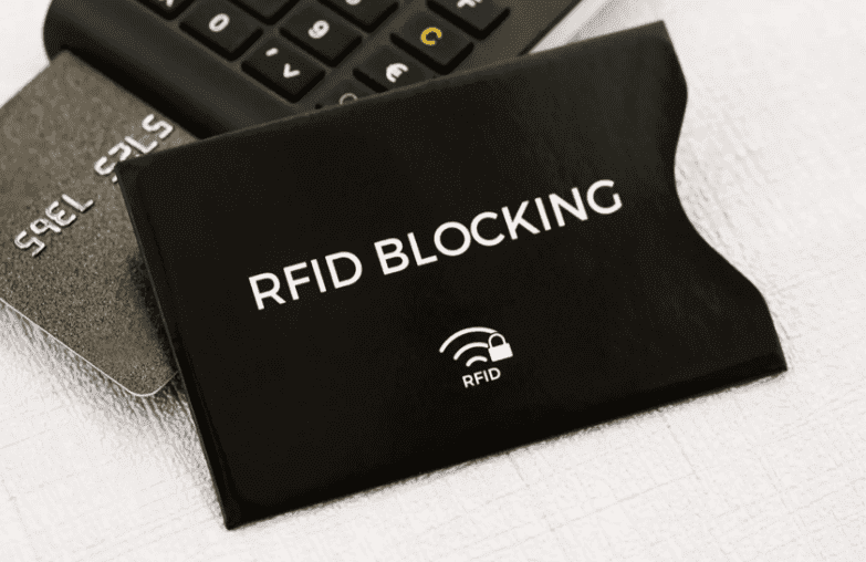 How Do Aluminum Wallets Protect Credit Cards